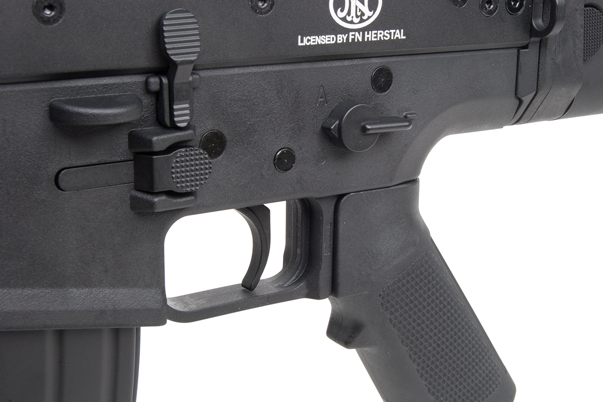 FN Herstal Scar L Schwarz 6mm - Airsoft S-AEG